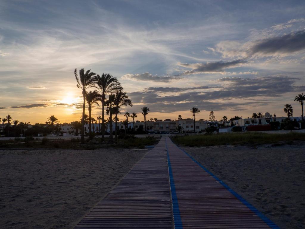 Jardin Privado # Netflix # Playa A 8Min # Wifi # Familia # Apartamento Vera Exterior foto